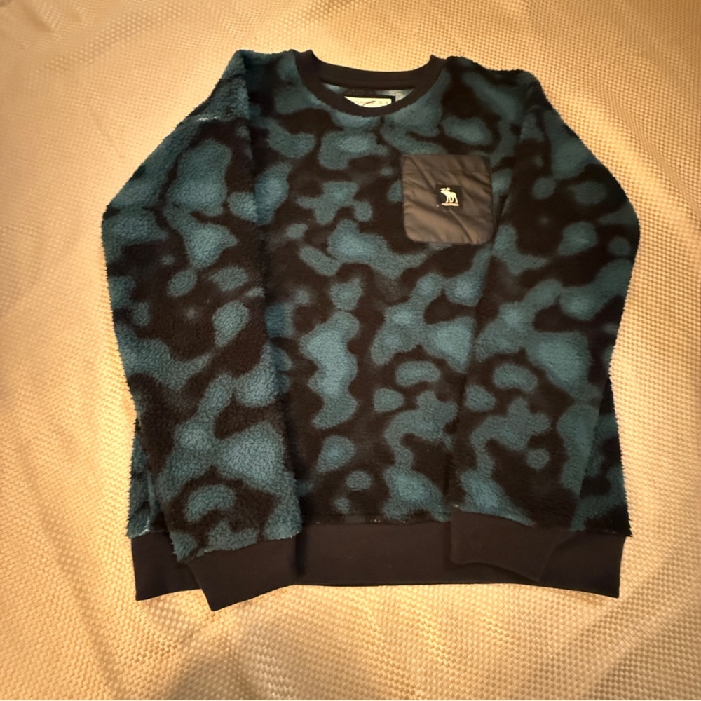 Abercrombie kids Black and Green Crew Nexk Sweater